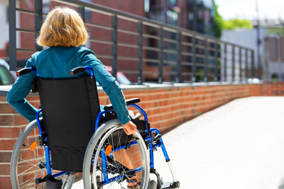 Accessibilité des personnes handicapées : les ERP sont-ils conformes ?